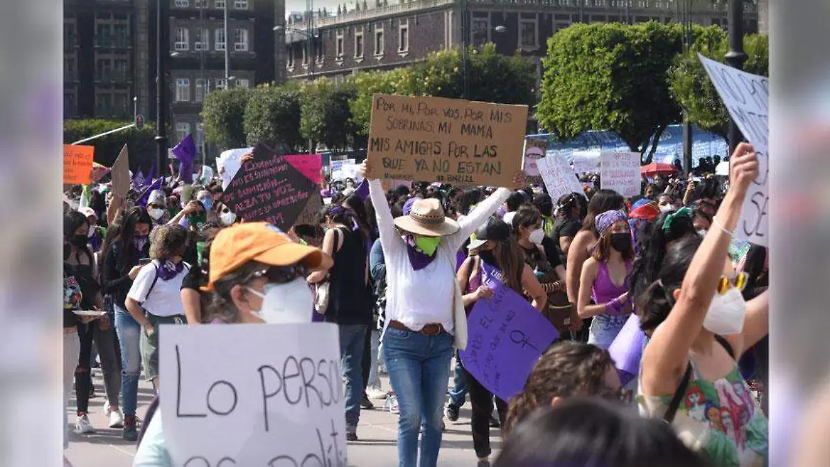 Marcha-8-de-marzo-José-Melton