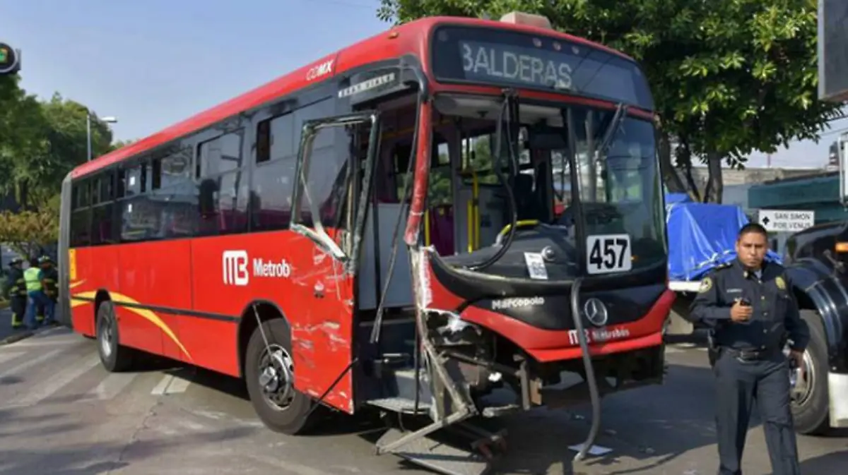 metrobus-choque1