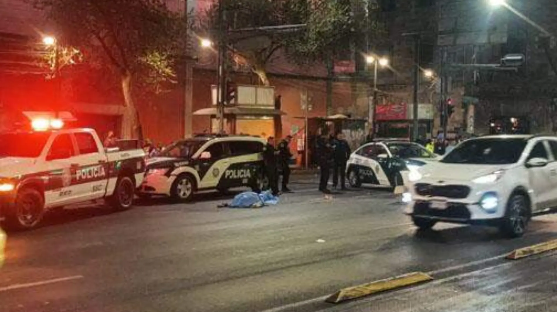 Muere hombre atropellado en el Eje Central; automovilista logra darse a la fuga