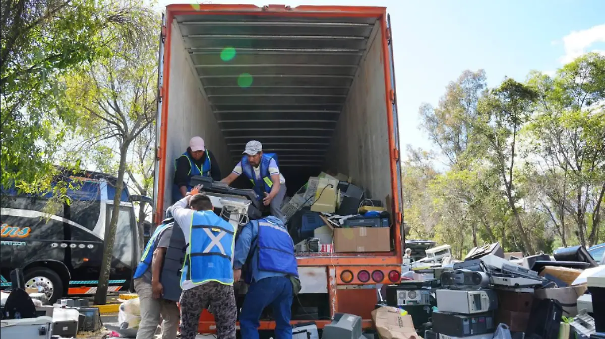 Reciclatrón rompió récord al recolectar 71 toneladas de resultados electrónicos y pilas  