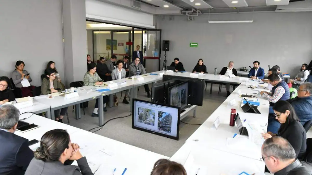 Se compromete alcalde de Benito Juárez a modificar proceso de construcción