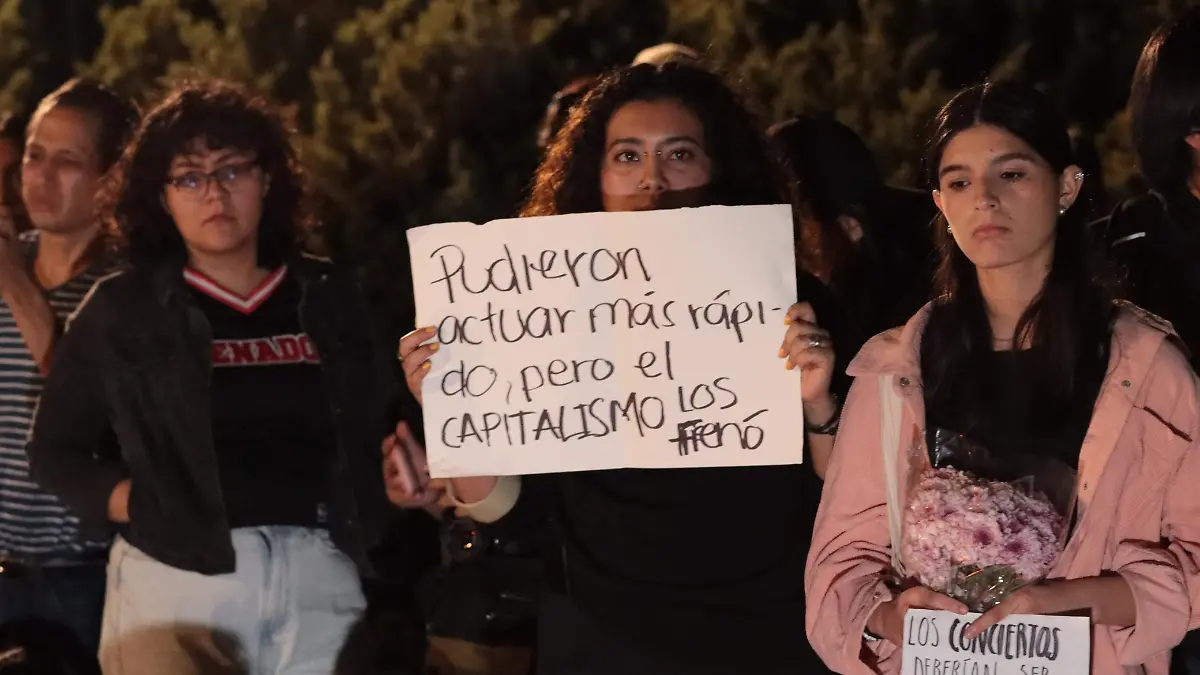 Protestan en memoria de Miguel Ángel y Berenice en Parque Bicentenario [Fotos]