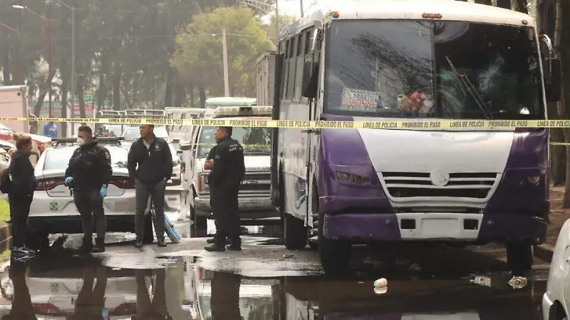 Mueren dos personas dentro de un autobús de transporte público