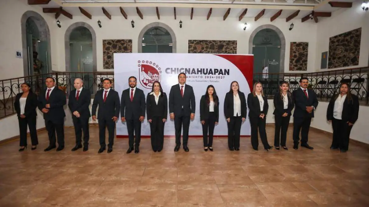 Hacen cambio de mando en Chignahuapan en calma