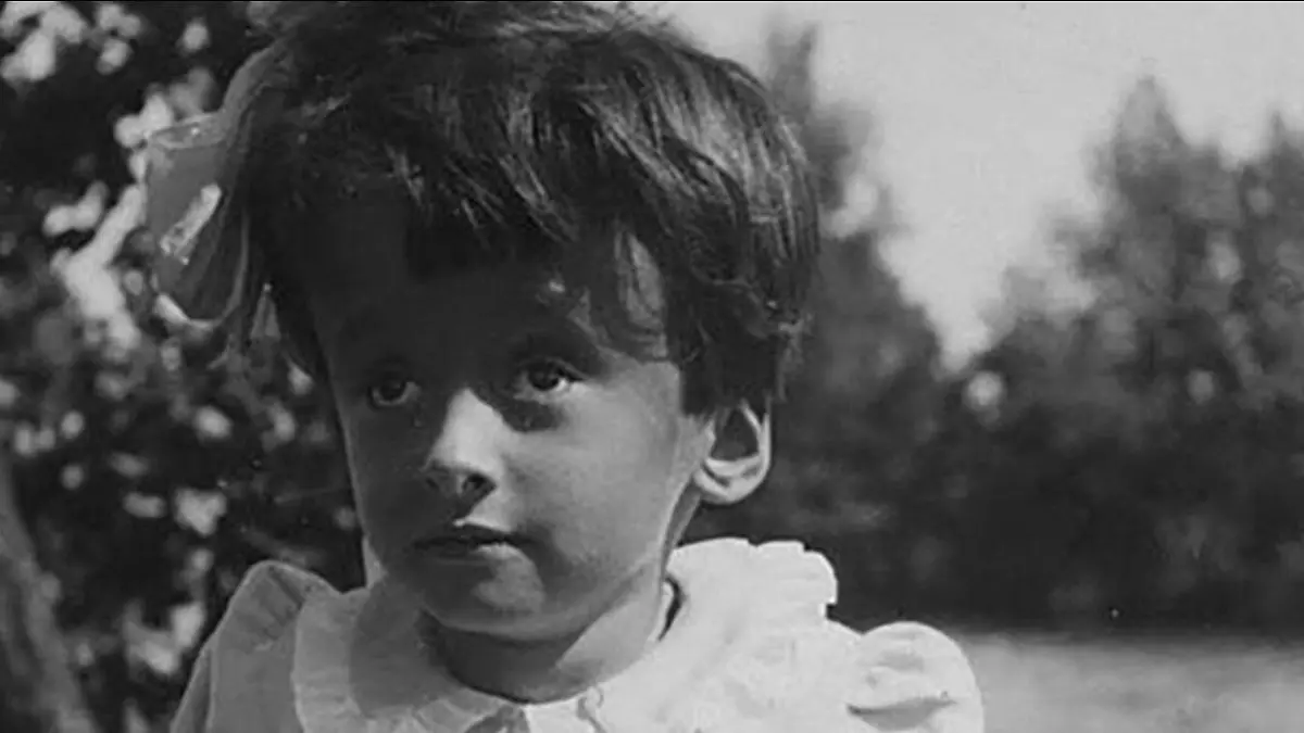 Marina Trinidad Reyes Basoalto