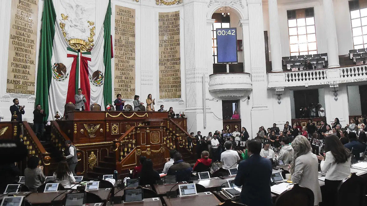 1024086_Sesión Congreso Toros Sin Violencia_impreso (1)