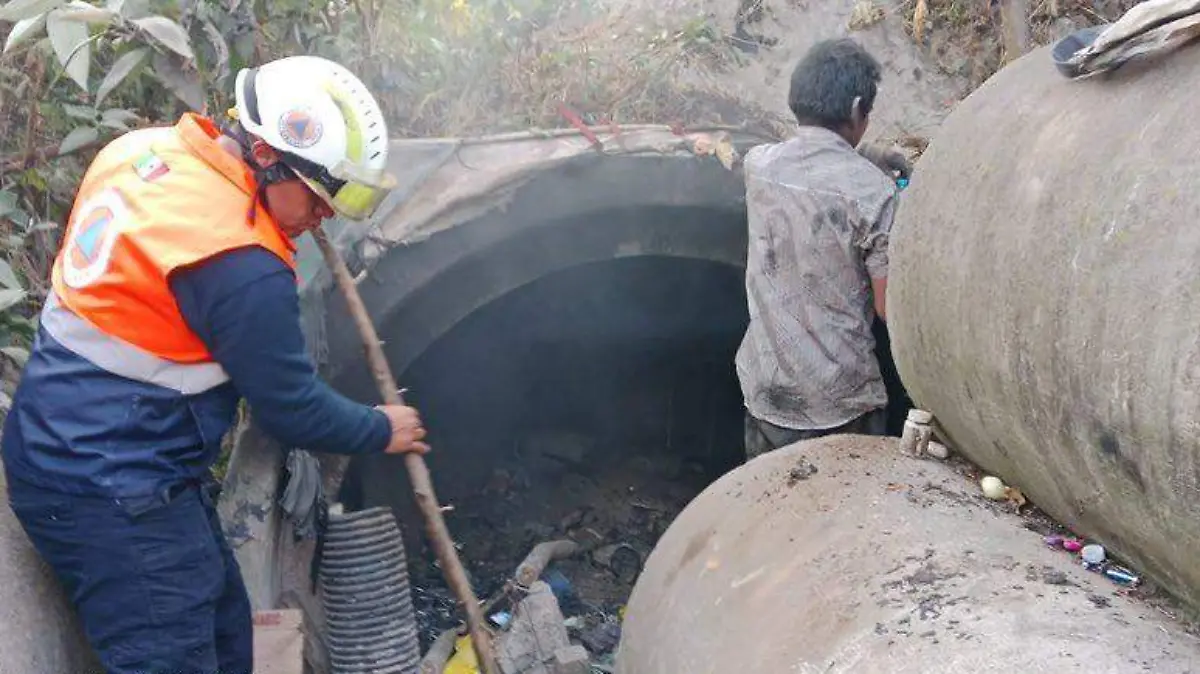 pozos drenaje Fotos alcaldía Iztapalapa
