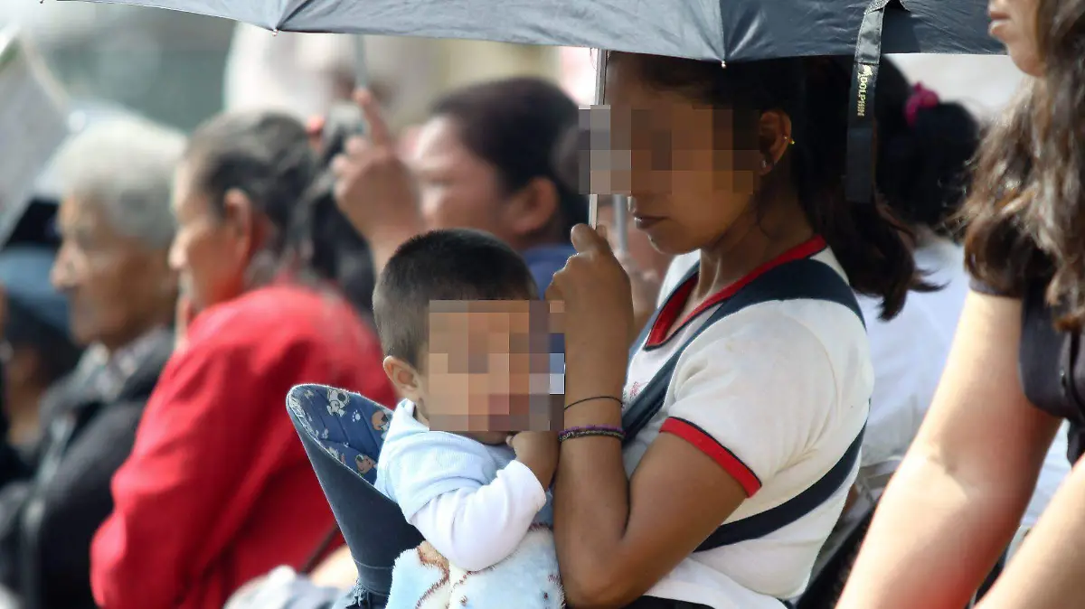 MADRES ADOLESCENTES1