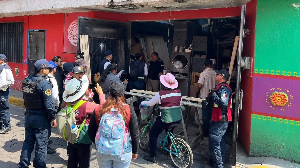 locales seguridad iztapalapa ESCARLET ROMERO