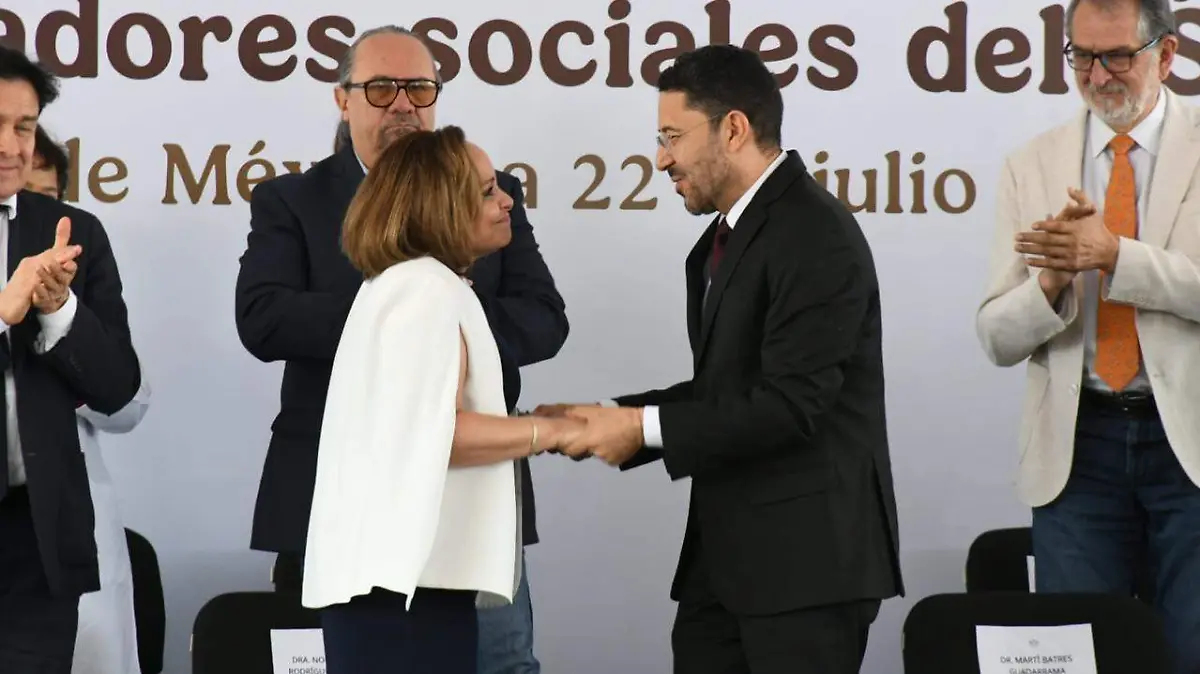 TRABAJADORAS SOCIALES1