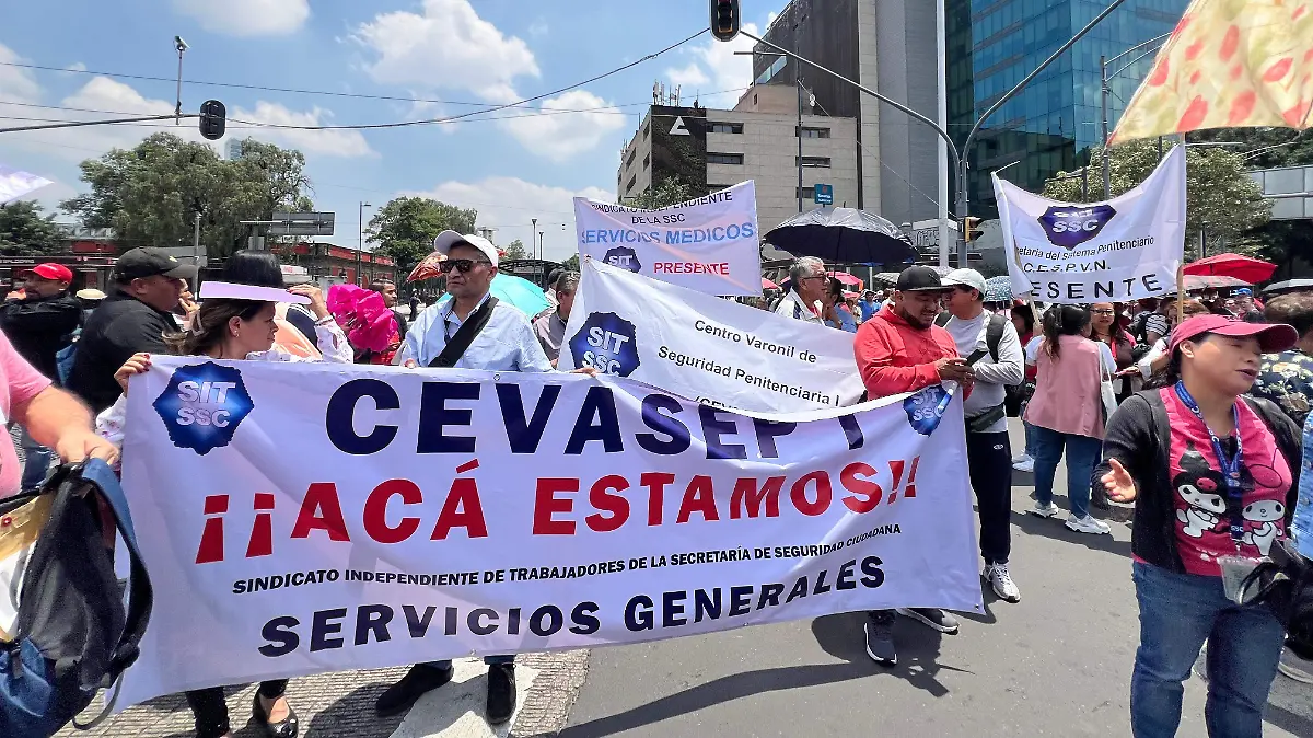 POLIS MARCHA1