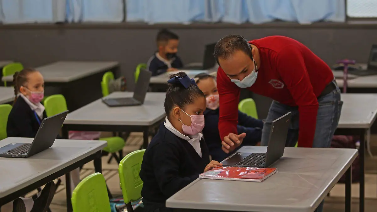 830876_Regreso a Clases Presenciales Gdl._web