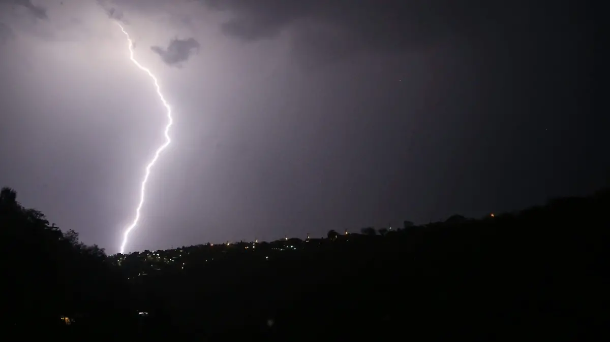 650206_Tormenta Eléctrica_impreso (1)