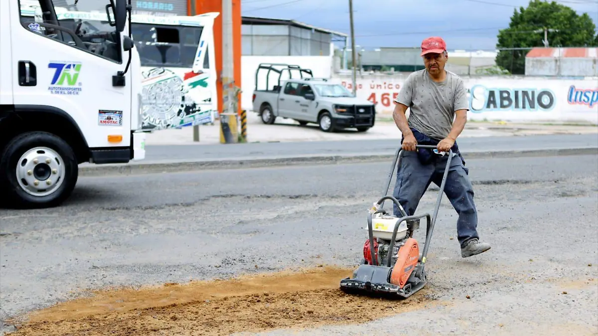 Ecatepec suma 371 kilómetros de vialidades recuperadas con el programa Bachetón