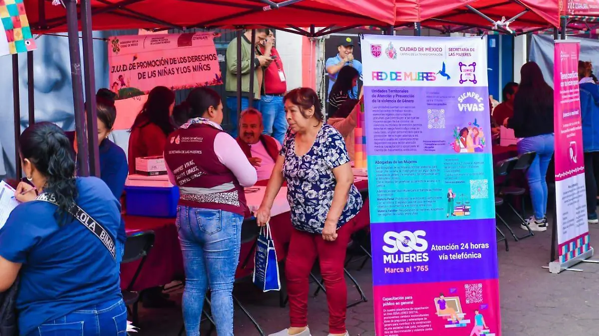 Macroplaza Iztapalapa (2)