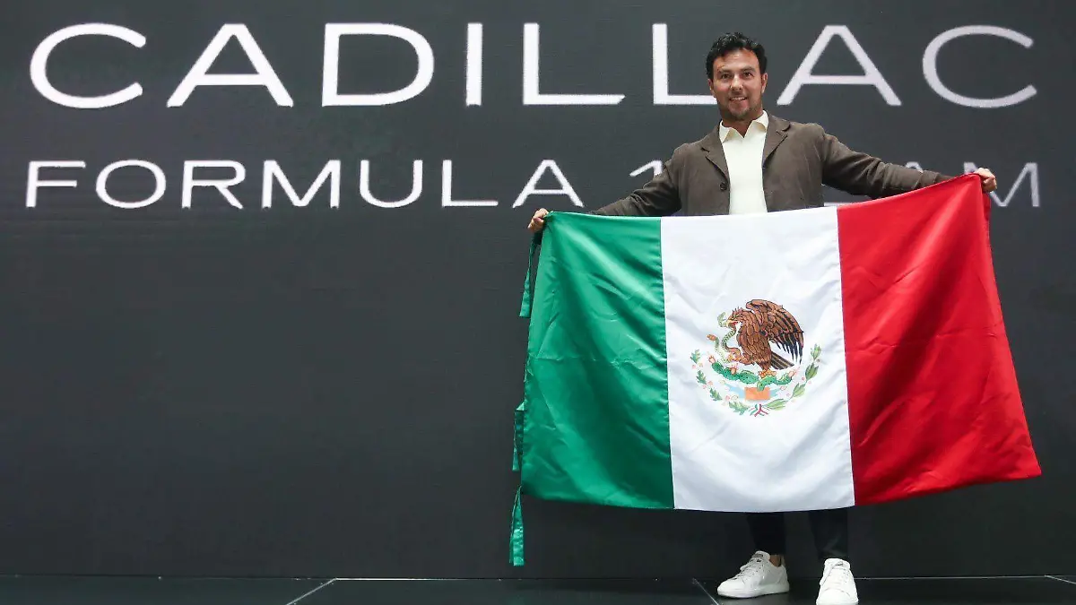 1044992_Checo Pérez conferencia_impreso
