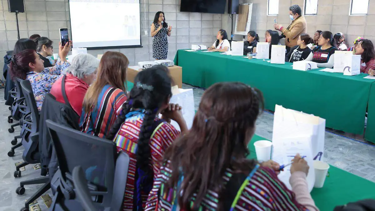 IECM MUJERES2