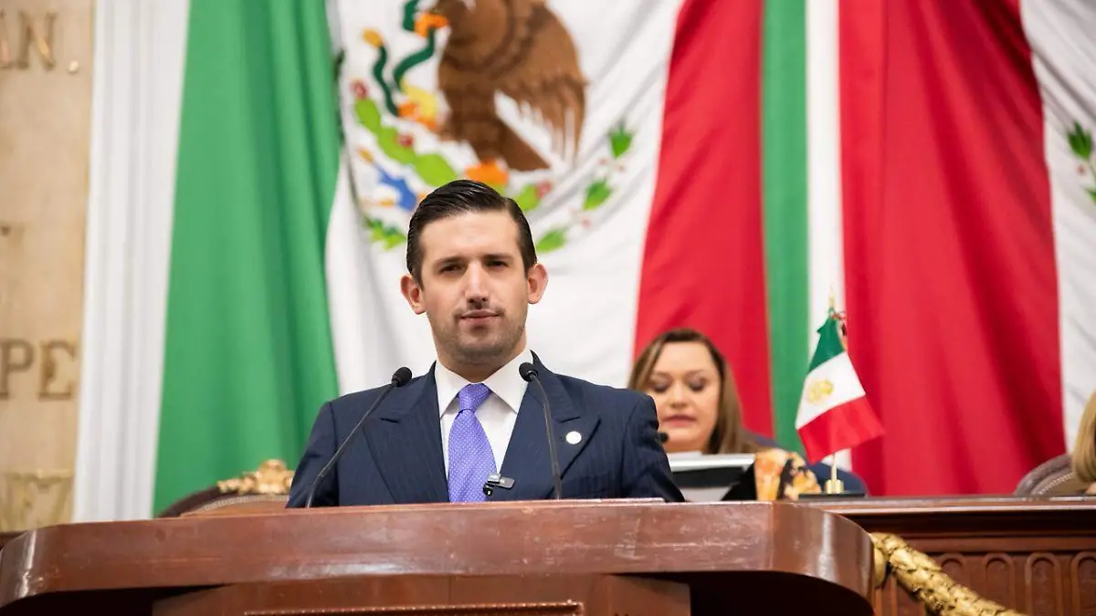 Pedro-Haces-Lago-cortesía bancada de Morena en el Congreso CDMX