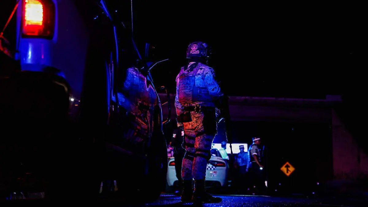 1052981_Persecución Patrulla Volteada_web