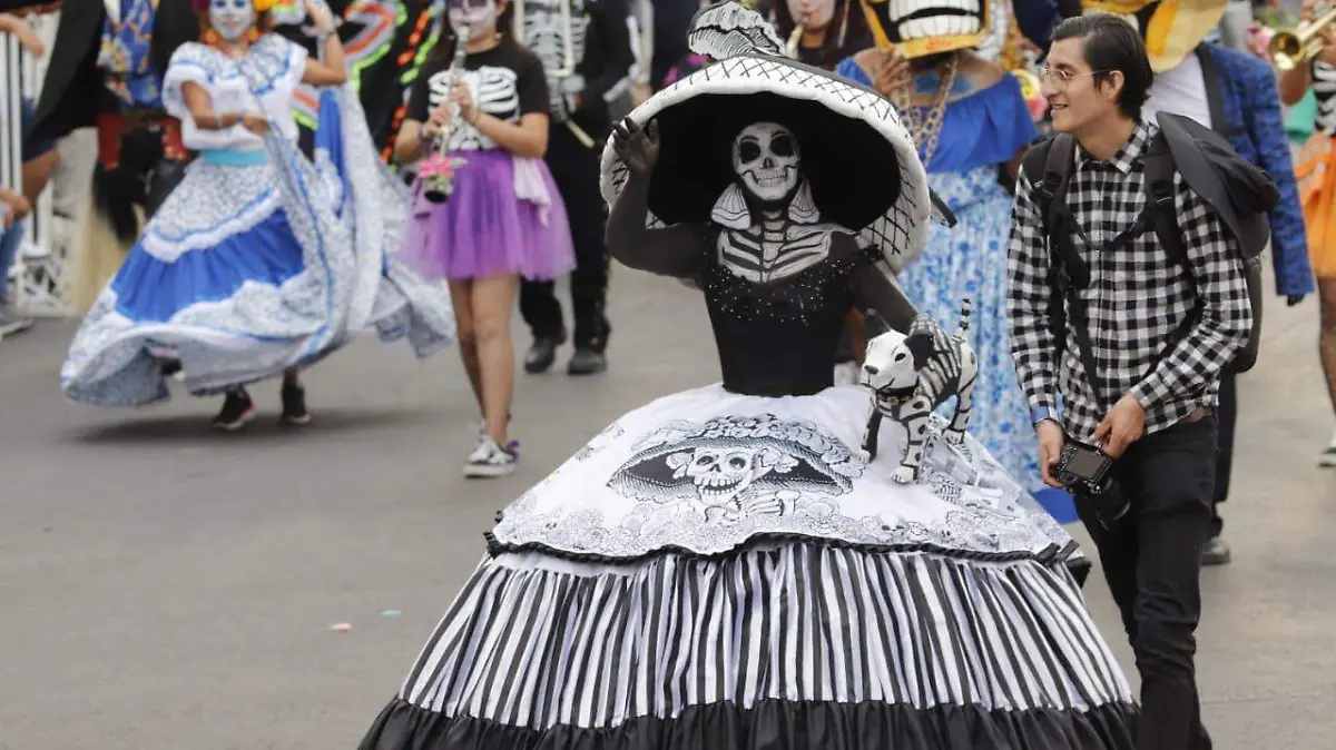 DESFILE MUERTOS10