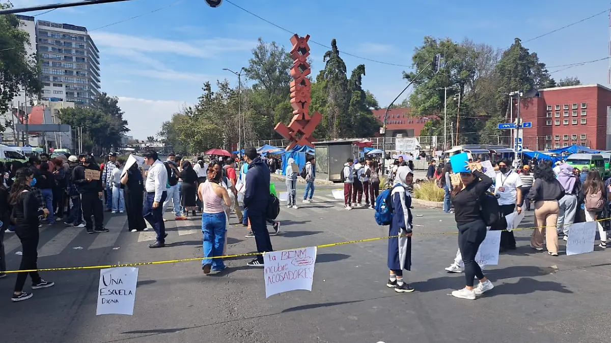 Captura de pantalla 2025-11-12 175755