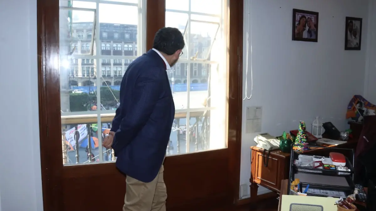 Captura de pantalla 2025-11-24 a la(s) 7.48.06 p.m.