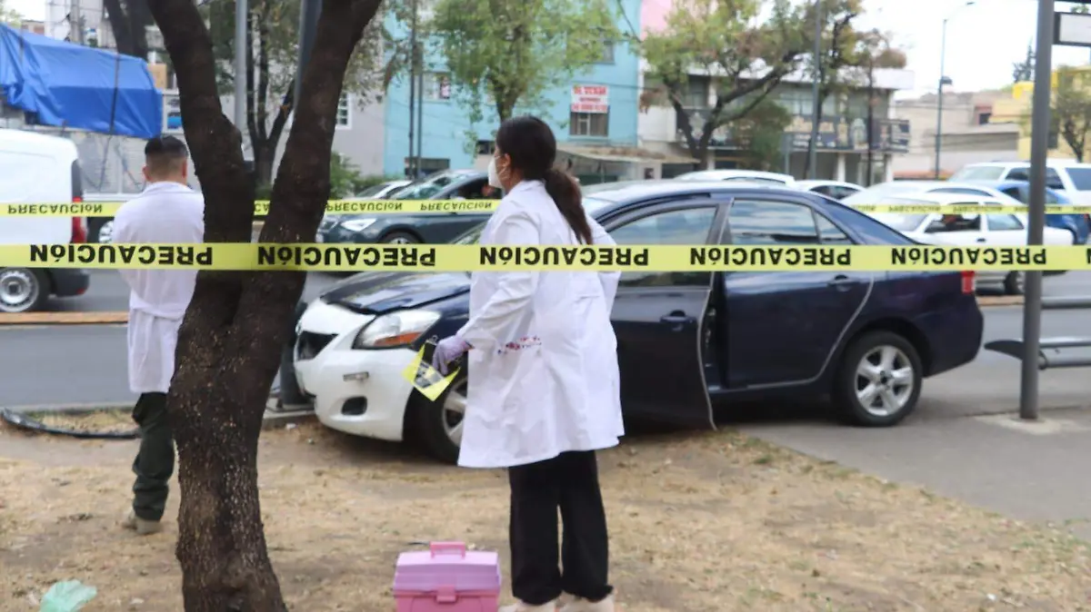 hombre sin vida eje 2 LUIS BARRERA