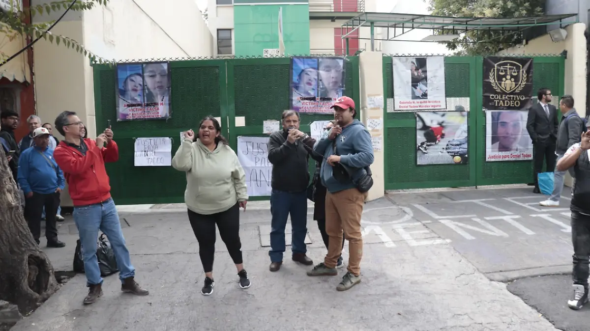 Captura de pantalla 2025-12-17 200344