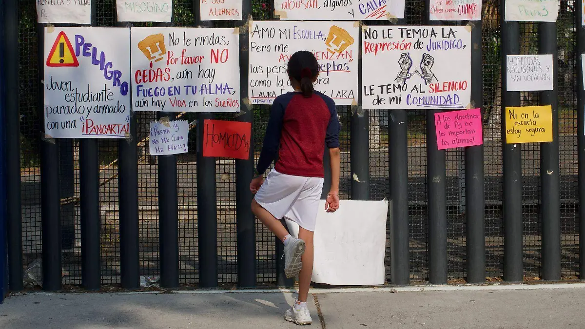 932978_Toma de instalaciones Prepa 2_web