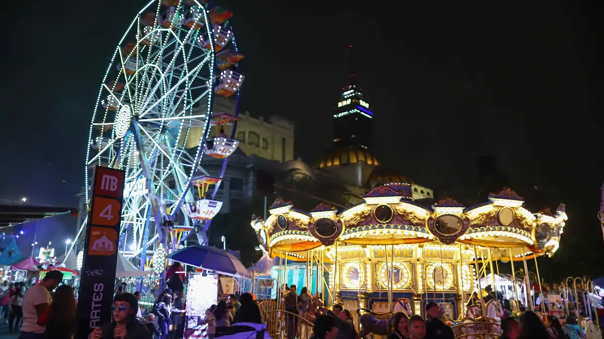 1062042_Gente Romería Avenida Hidalgo_impreso