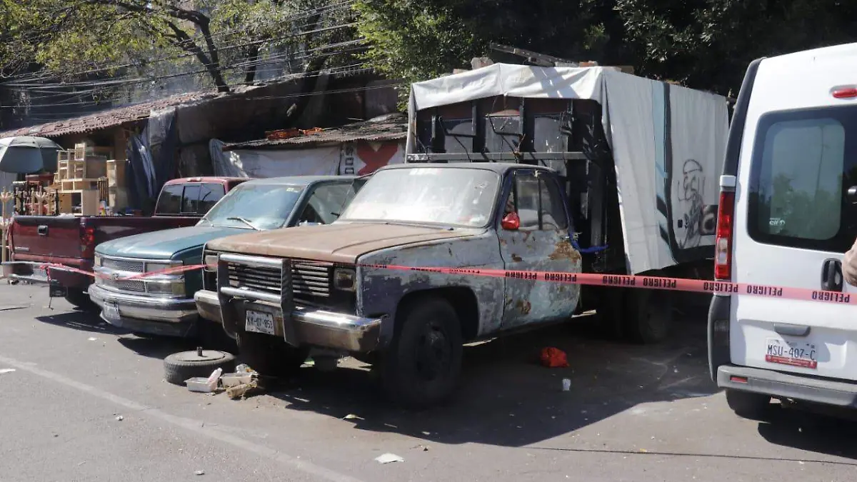 MUERTO CAMIONETA3