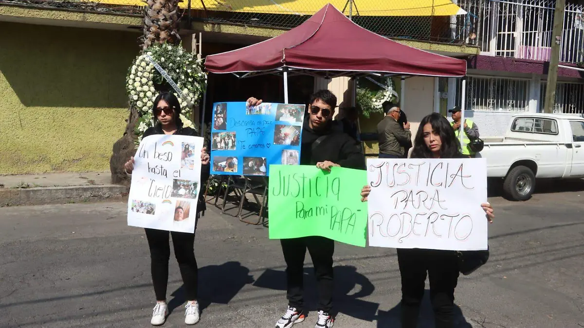 sepelio roberto hernandez LUIS BARRERA