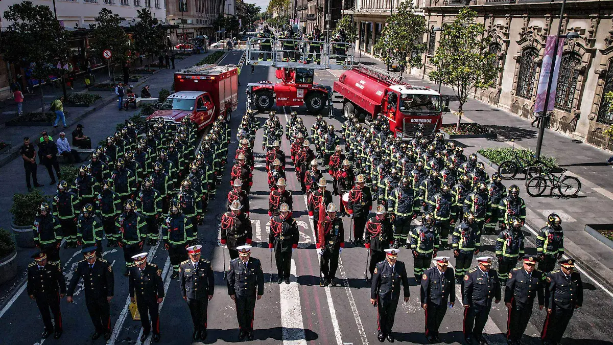 944275_Día de las y los Bomberos CDMX_web