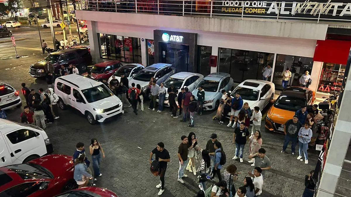 Fiesta clandestina  (2)