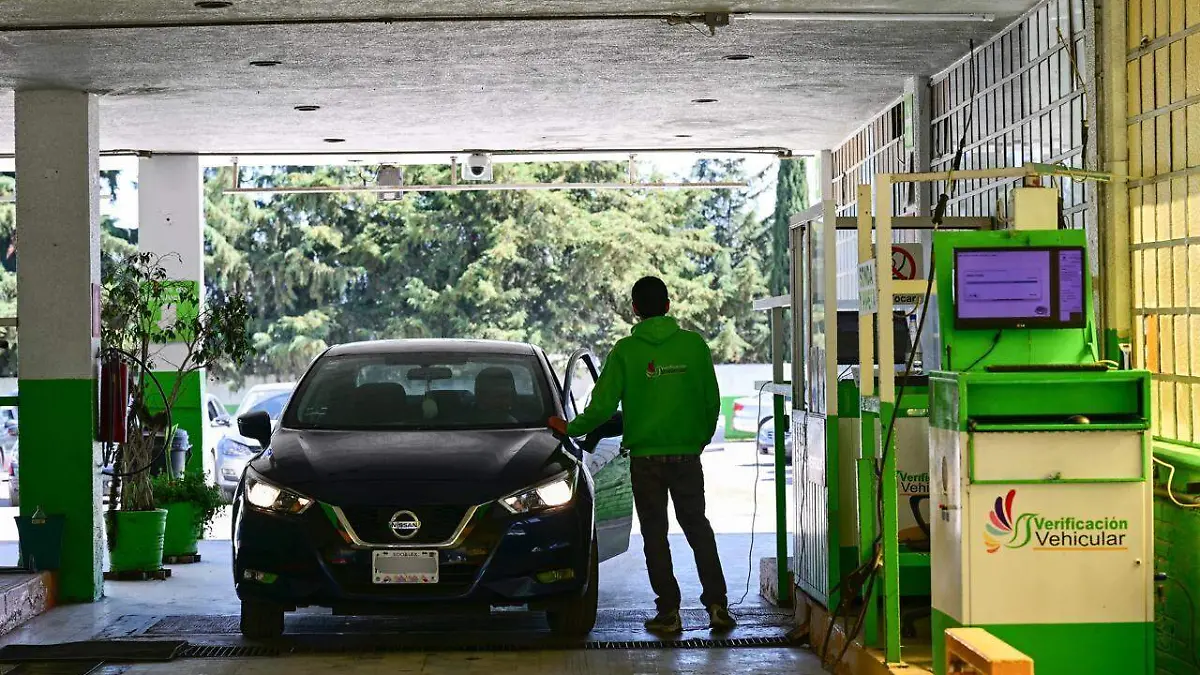 Proponen prohibir el arrastre de autos al corralón por contingencia en el Edomex