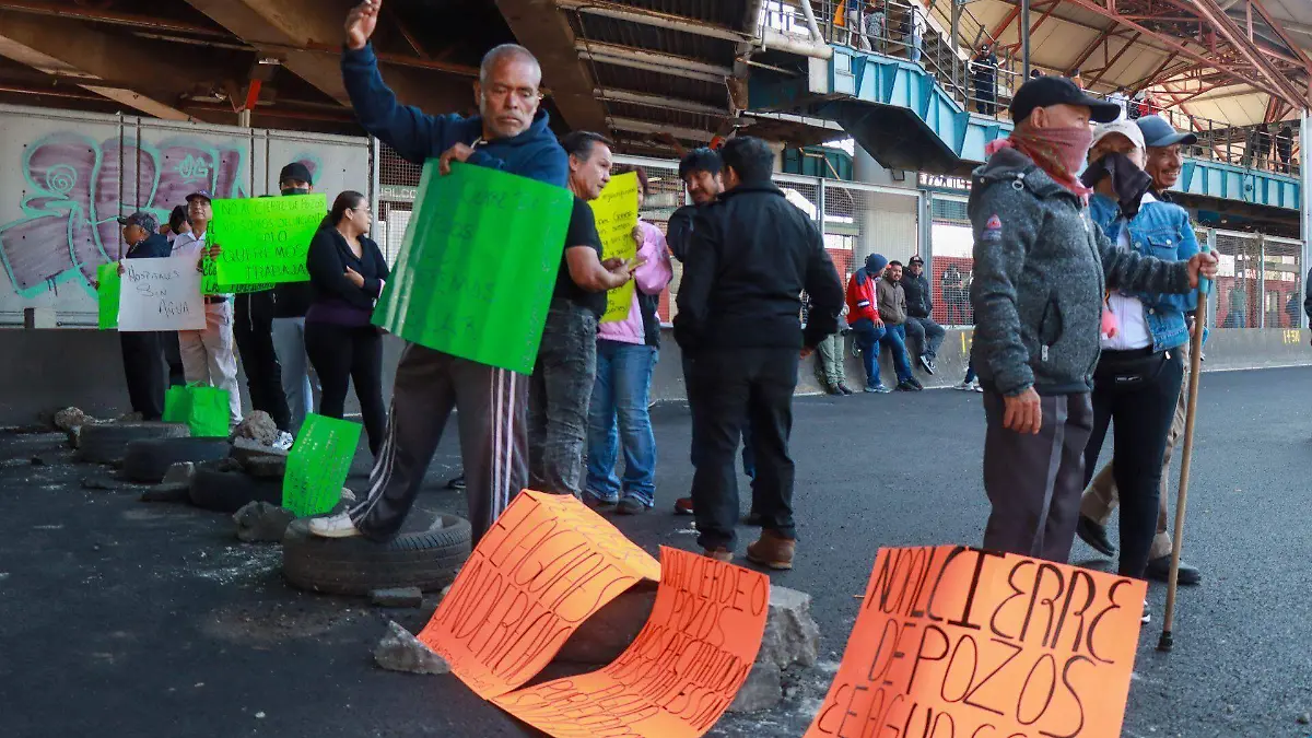 1054120_Bloqueo Piperos Avenida Central_web