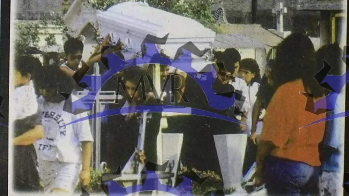 “El Caballo” Dávalos, el hojalatero que pintó de rojo a la capital en un Día de la Mujer