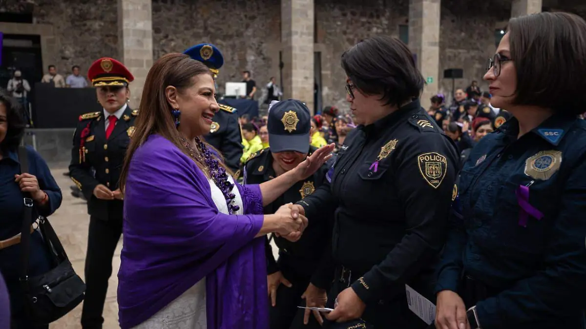 policía clara brugada AURELIO SANCHEZ