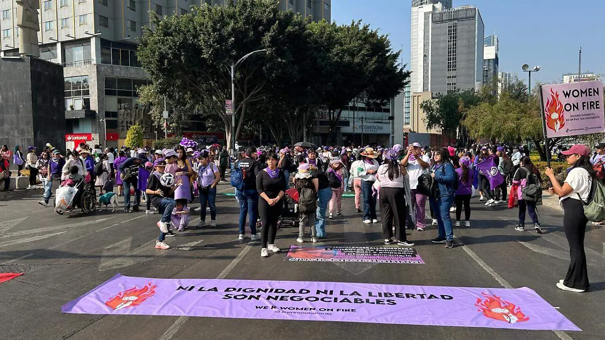 Marcha 8 M Glorieta Reforma