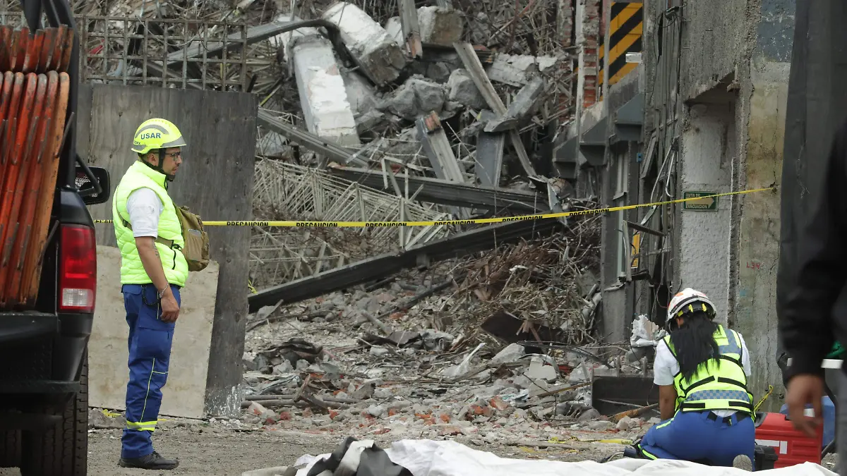 derrumbe san antonio abad GUILLERMO PANTOJA.4