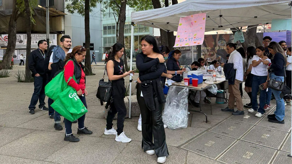 vacuna sarampion AURELIO SANCHEZ