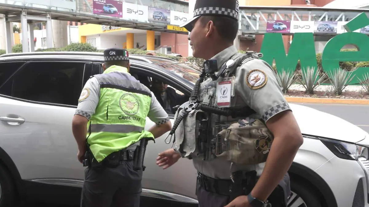 guardia nacional AICM david deolarte.6. 
