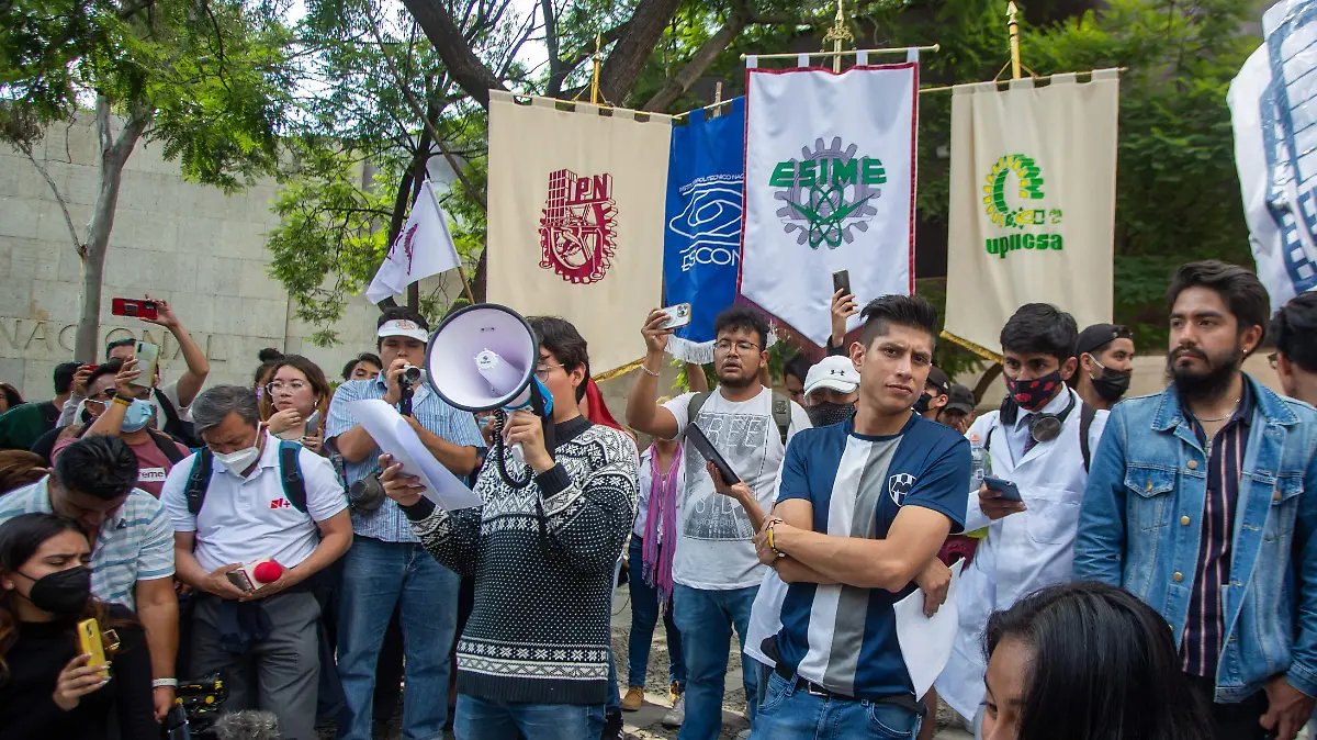 894063_Protesta IPN Dirección General_impreso