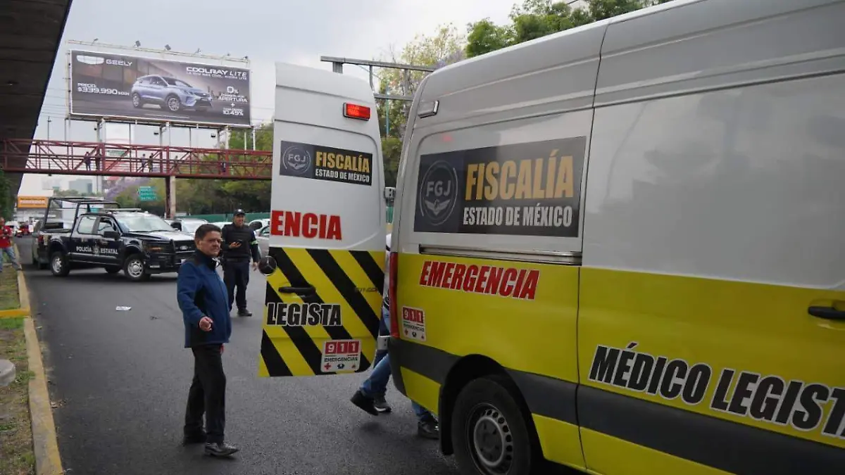 Hombre atropellado en Tlalnepantla (2)