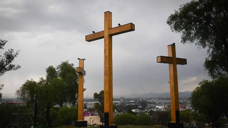 1075834_Cruces Cerro de la Estrella_web