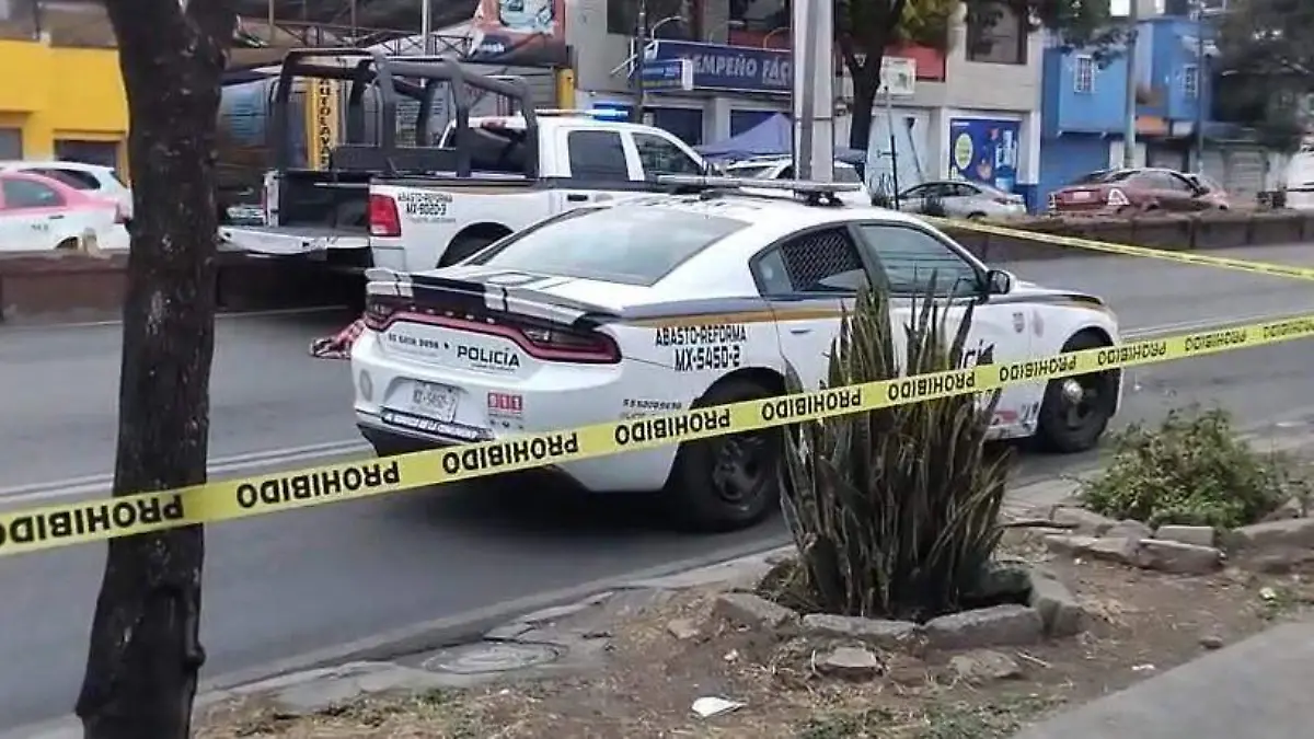 motociclista rojo gomez RODRIGO ALARCON
