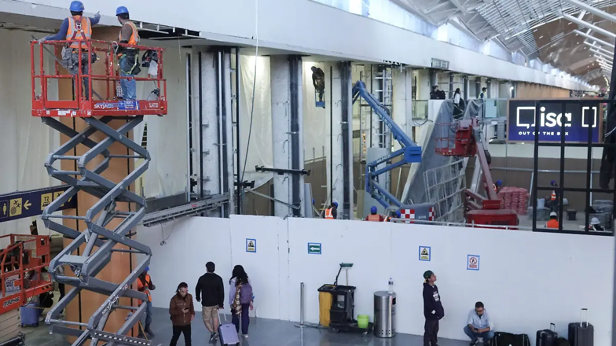 1075909_Reportaje Remodelación AICM_impreso