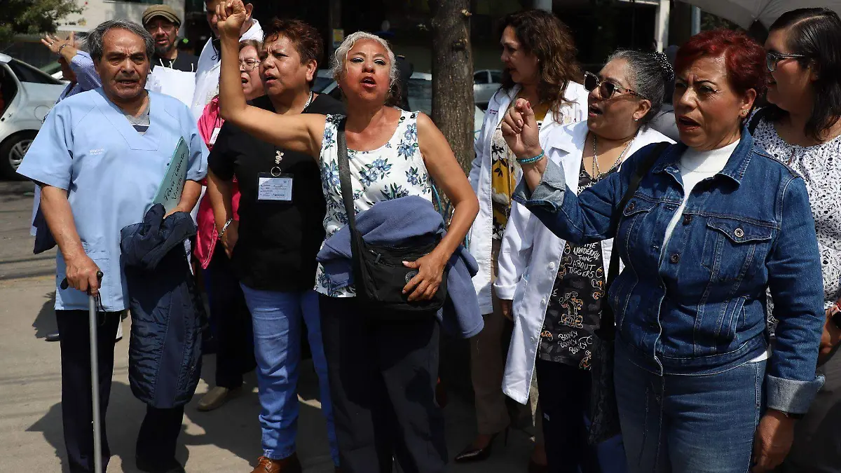 1076655_Protesta Personal Medico Hospital Xoco_web