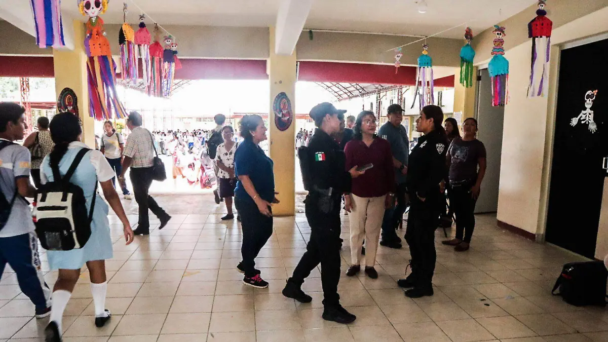 953342_Intoxicados Secundaria Tapachula_web