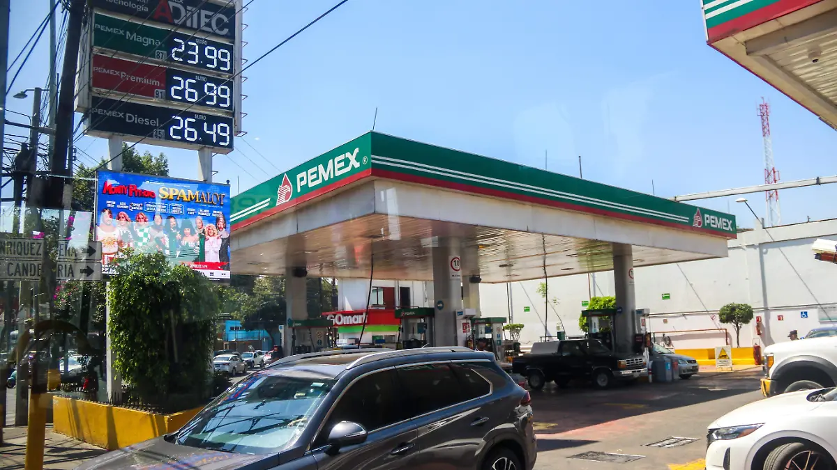 1022858_Gasolina a 23 pesos CDMX_impreso